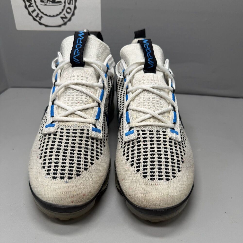 Nike Air VaporMax Flyknit Youth Sz 7Y White Blue Running DB1550-101 Women 8.5 - Picture 3 of 13